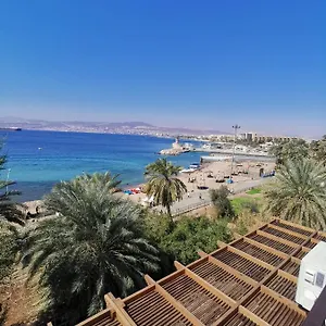 View الأطلالة الجميلة للعائلات فقط Акаба